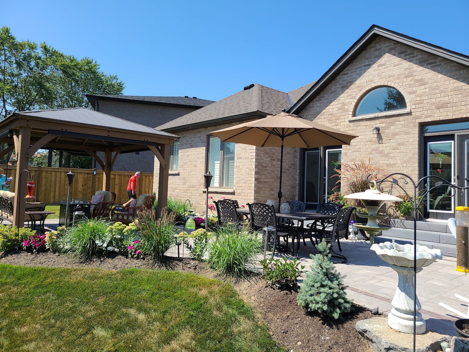 Gardens & Maintenance